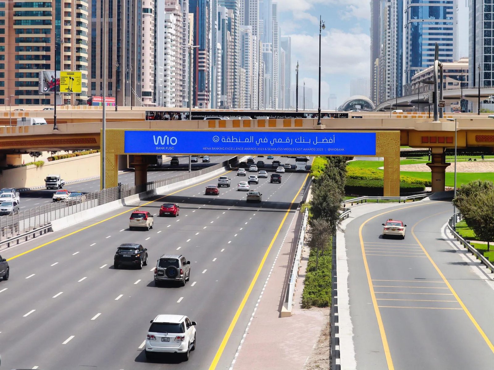 Bridge lamp post branding